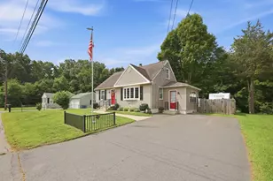 62 Clyde Ave, West Springfield, MA 01089 - Photo 7