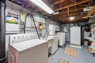 62 Clyde Ave, West Springfield, MA 01089 - Photo 35