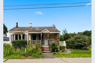 17 Saint James St, Dracut, MA 01826 - Photo 3
