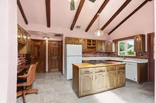 17 St James St, Dracut, MA 01826 - Photo 9