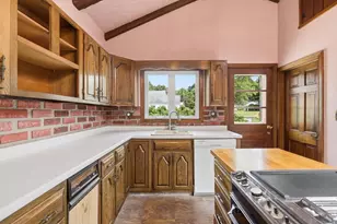 17 St James St, Dracut, MA 01826 - Photo 11