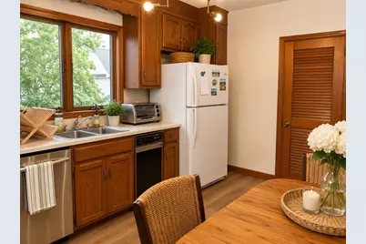 30 Pennsylvania Ave #2, Somerville, MA 02145 - Photo 3