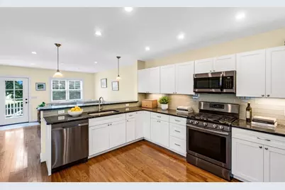 123-125 Water St #123, Newburyport, MA 01950 - Photo 9
