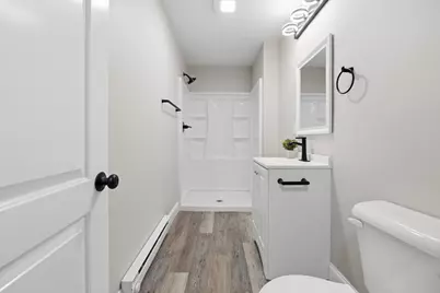 3 Park View Ter #2, Holyoke, MA 01040 - Photo 5