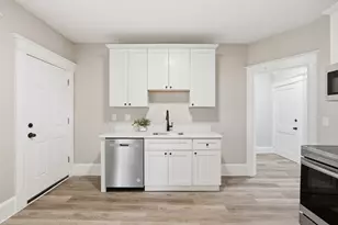3 Park View Terrace, Holyoke, MA 01040 - Photo 7