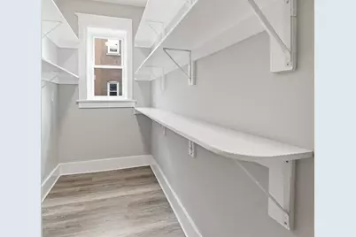 3 Park View Ter #2, Holyoke, MA 01040 - Photo 5