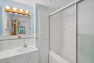 227 Chelsea St, Boston, MA 02128 - Photo 11