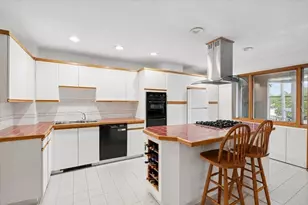227 Chelsea St, Boston, MA 02128 - Photo 15