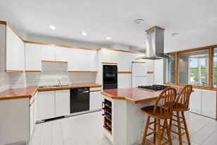 227 Chelsea St, Boston, MA 02128 - Photo 15