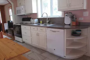 29 Cole St, Kingston, MA 02364 - Photo 17