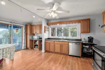 39 Fountain St, Braintree, MA 02184 - Photo 5