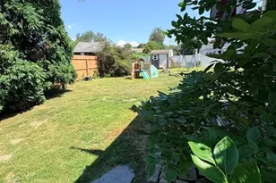 2 Upton St, Fairhaven, MA 02719 - Photo 5