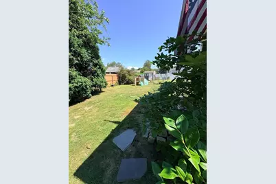 2 Upton St, Fairhaven, MA 02719 - Photo 5