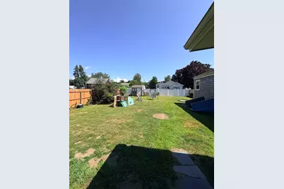 2 Upton St, Fairhaven, MA 02719 - Photo 3