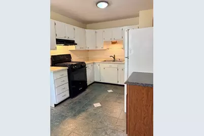 2 Upton St, Fairhaven, MA 02719 - Photo 9