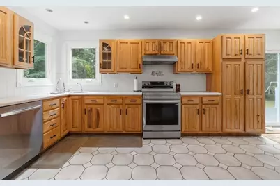 5 Locust St, North Reading, MA 01864 - Photo 17