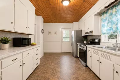 60 Newton St, New Bedford, MA 02740 - Photo 19