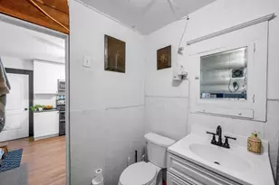 112 Hampshire St, Springfield, MA 01151 - Photo 17