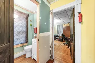 112 Hampshire St, Springfield, MA 01151 - Photo 21