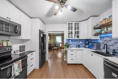 112 Hampshire St, Springfield, MA 01151 - Photo 5