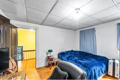 112 Hampshire St, Springfield, MA 01151 - Photo 15