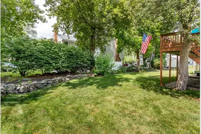 1 E Wood St #B, Milford, MA 01757 - Photo 5