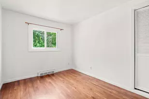 349 Pleasant St, Framingham, MA 01701 - Photo 25