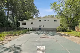349 Pleasant St, Framingham, MA 01701 - Photo 33