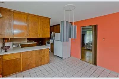 233 Lathrop St, South Hadley, MA 01075 - Photo 11
