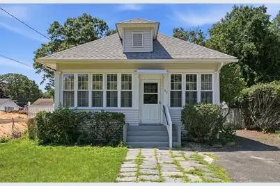 60 Barrison St, Springfield, MA 01109 - Photo 1
