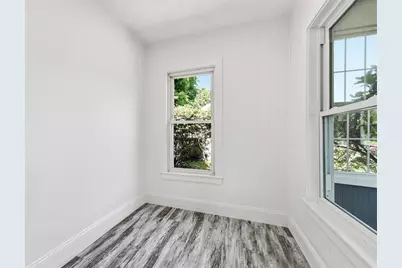 60 Barrison St, Springfield, MA 01109 - Photo 5