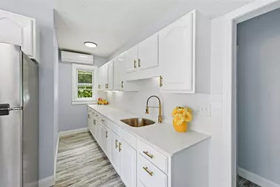 60 Barrison St, Springfield, MA 01109 - Photo 15