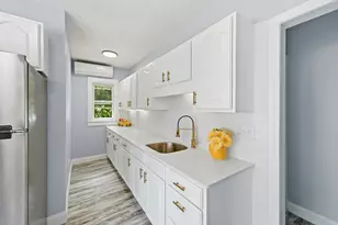 60 Barrison St, Springfield, MA 01109 - Photo 15