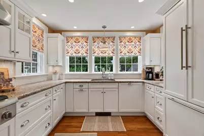 165 Thacher, Milton, MA 02186 - Photo 13