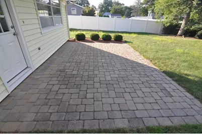 4 Blackstone St, Peabody, MA 01960 - Photo 11