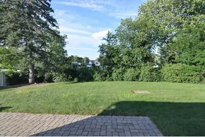 4 Blackstone St, Peabody, MA 01960 - Photo 9