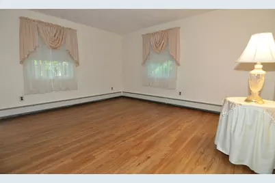 4 Blackstone St, Peabody, MA 01960 - Photo 27