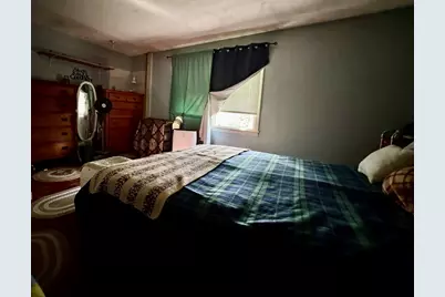 93 Marguerite St, Chicopee, MA 01020 - Photo 9