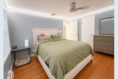 39 Lawnwood St, Springfield, MA 01119 - Photo 9