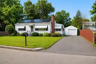 39 Lawnwood St, Springfield, MA 01119 - Photo 1