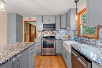 202 Franklin St, Halifax, MA 02338 - Photo 9