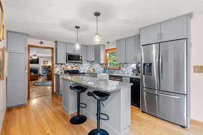 202 Franklin St, Halifax, MA 02338 - Photo 3