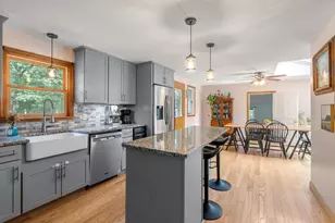 202 Franklin St, Halifax, MA 02338 - Photo 5