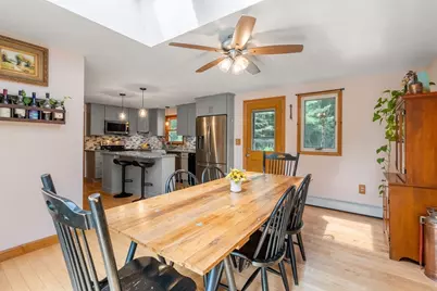 202 Franklin St, Halifax, MA 02338 - Photo 5