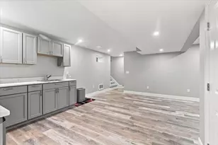 115 Cross St, Bridgewater, MA 02324 - Photo 17
