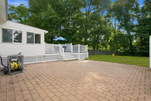 133 Mill St, Burlington, MA 01803 - Photo 37