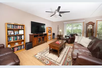 42 Lake View Blvd, Plymouth, MA 02360 - Photo 9