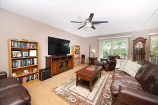 42 Lake View Blvd, Plymouth, MA 02360 - Photo 9