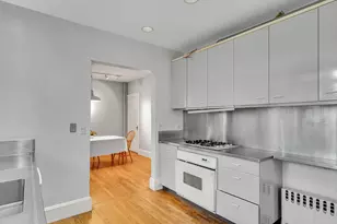 16 Harris St, Brookline, MA 02446 - Photo 7