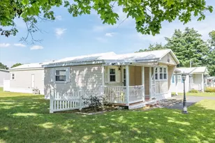 281 Chauncey Walker St, Belchertown, MA 01007 - Photo 3